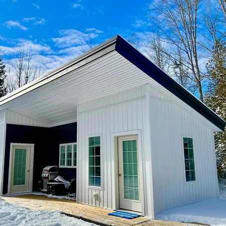Secluded Bungalow Near Acadia And Bar Harbor -Private, Pet Friendly, Bbq Grill, Huge Yard